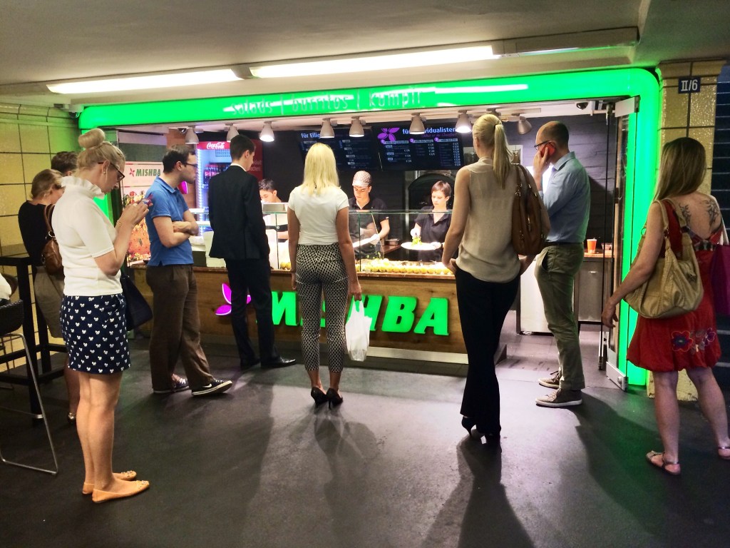 Mishba @Bahnhof Friedrichstraße